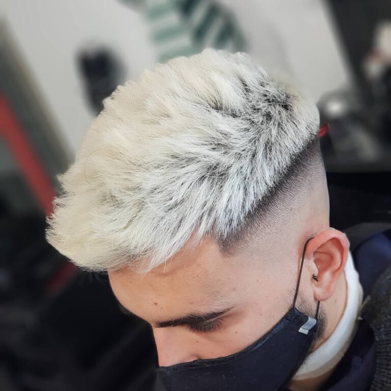 NO TE QUEDES SIN TU CITA PARA ESTAS FECHAS!??
@markitosthebarber @kaki_barbershop 
#barberia #barbershop #fade #fadehaircut #haircutmen #haircolor